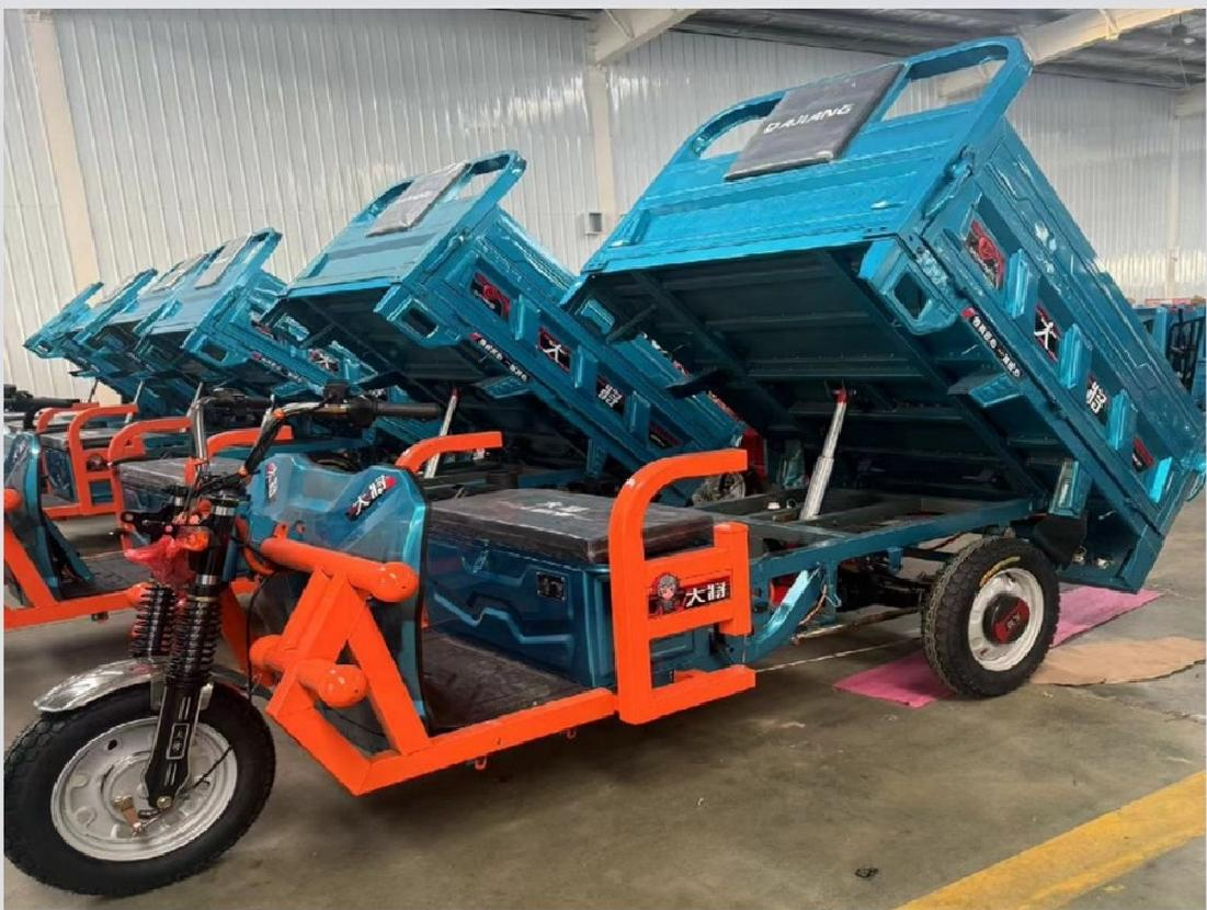 DJ-1.8M Electric Cargo Tricycle with Optional Dump Bed gallery image 5
