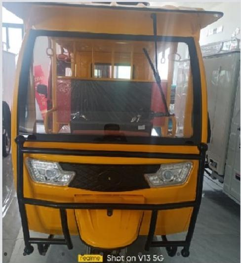 DJ 6-Seater Electric Minibus gallery image 5